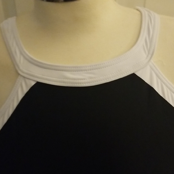 Black and White Cutout Swimsuit - Picture 5 of 6